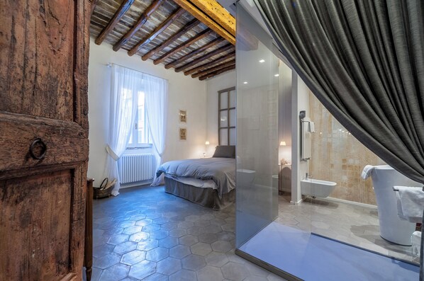 2 Schlafzimmer, Bügeleisen/Bügelbrett, Reisekinderbett, kostenloses WLAN