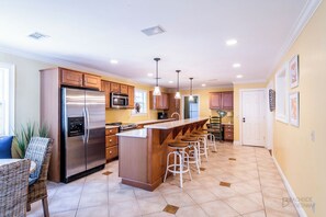 Private kitchen - 215 Jacana - Carolina Cottage (Hilton Head Island)