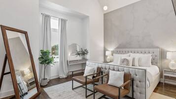 Bügeleisen/Bügelbrett, Reisekinderbett, WLAN, Bettwäsche