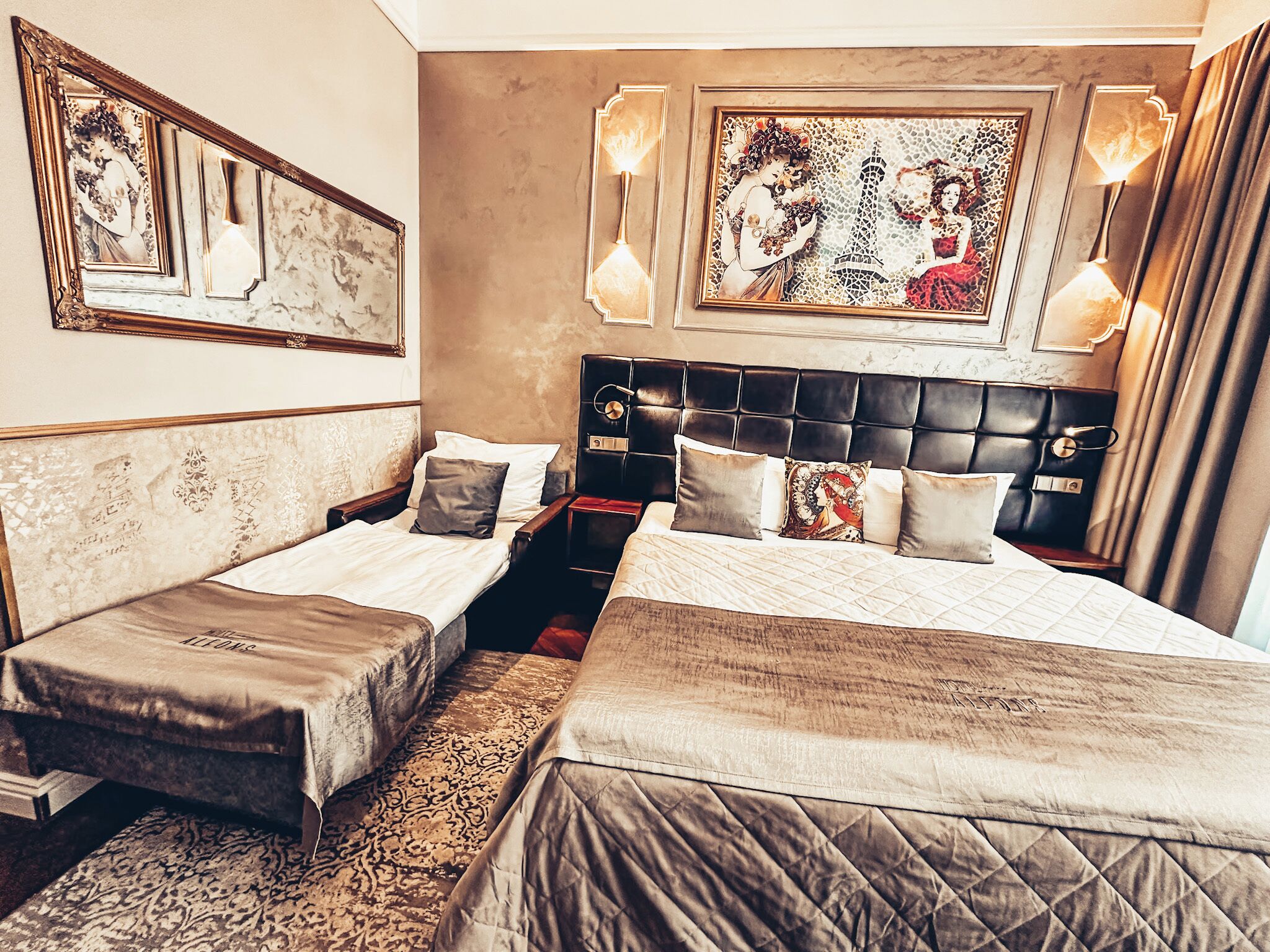 superior double or twin room, 1 bedroom | 1 bedroom, premium bedding, down duvets, minibar