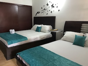Chambre Double, 1 chambre, salle de bains privée (Air conditioner)