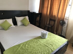 Basic Double Room, 1 Bedroom, Private Bathroom (Air conditioner)