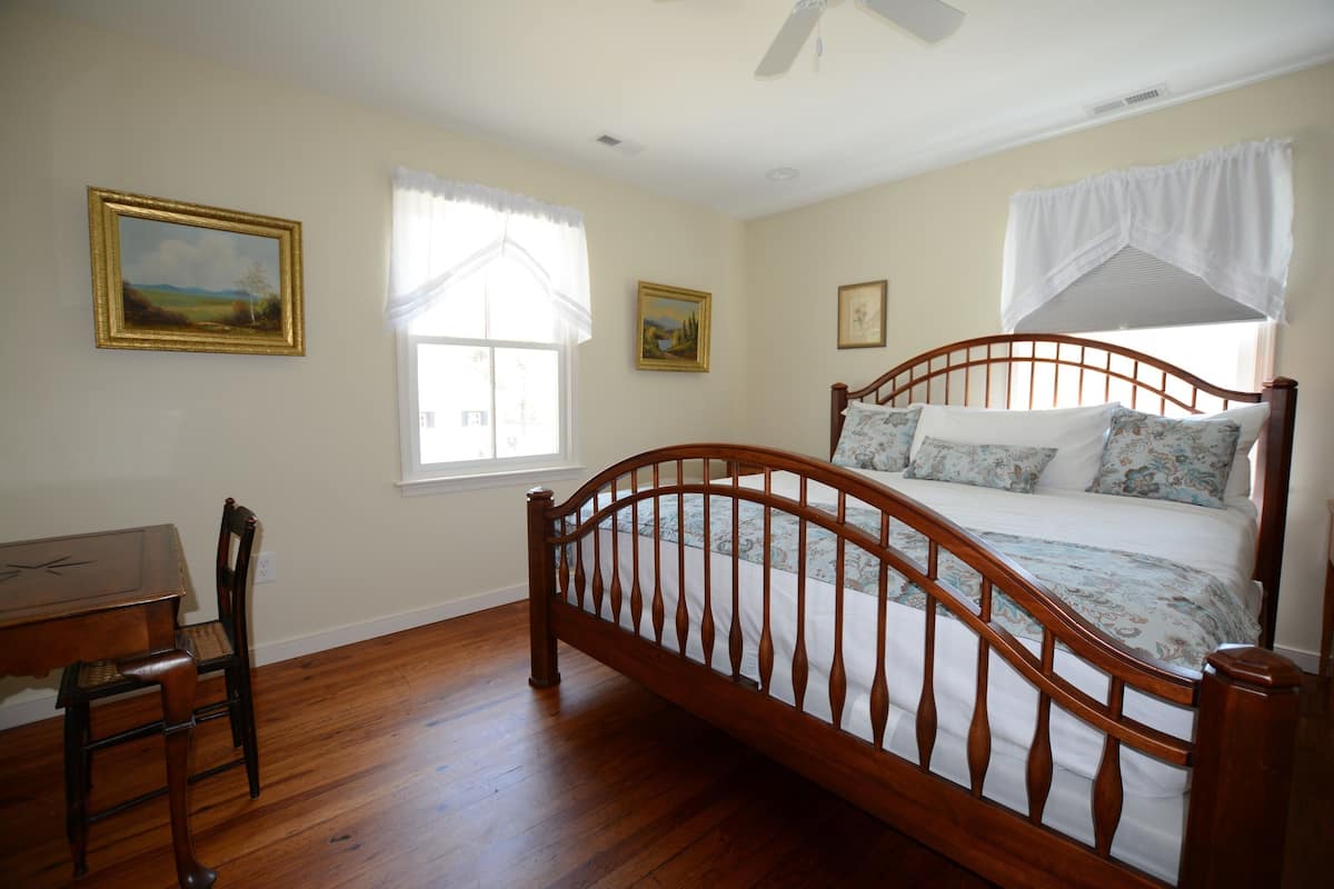 Traditionele cottage, keuken | Luxe beddengoed, een strijkplank/strijkijzer, gratis wifi