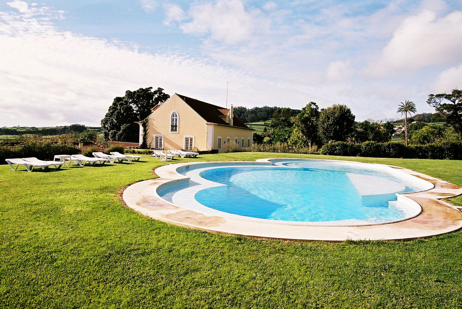 Seasonal outdoor pool, sun loungers