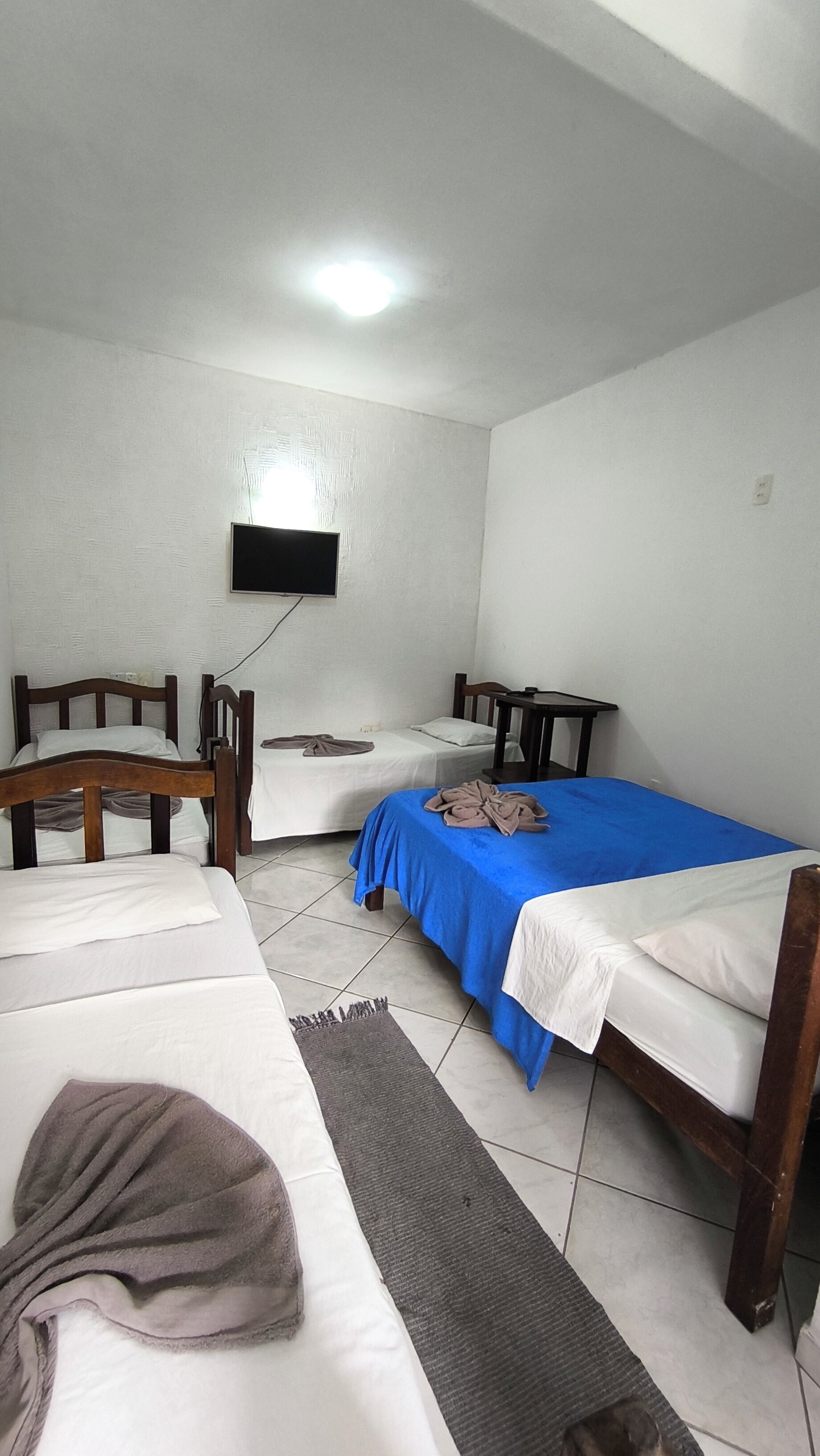 Family Quadruple Room, 1 Bedroom | Iron/ironing board, bed sheets