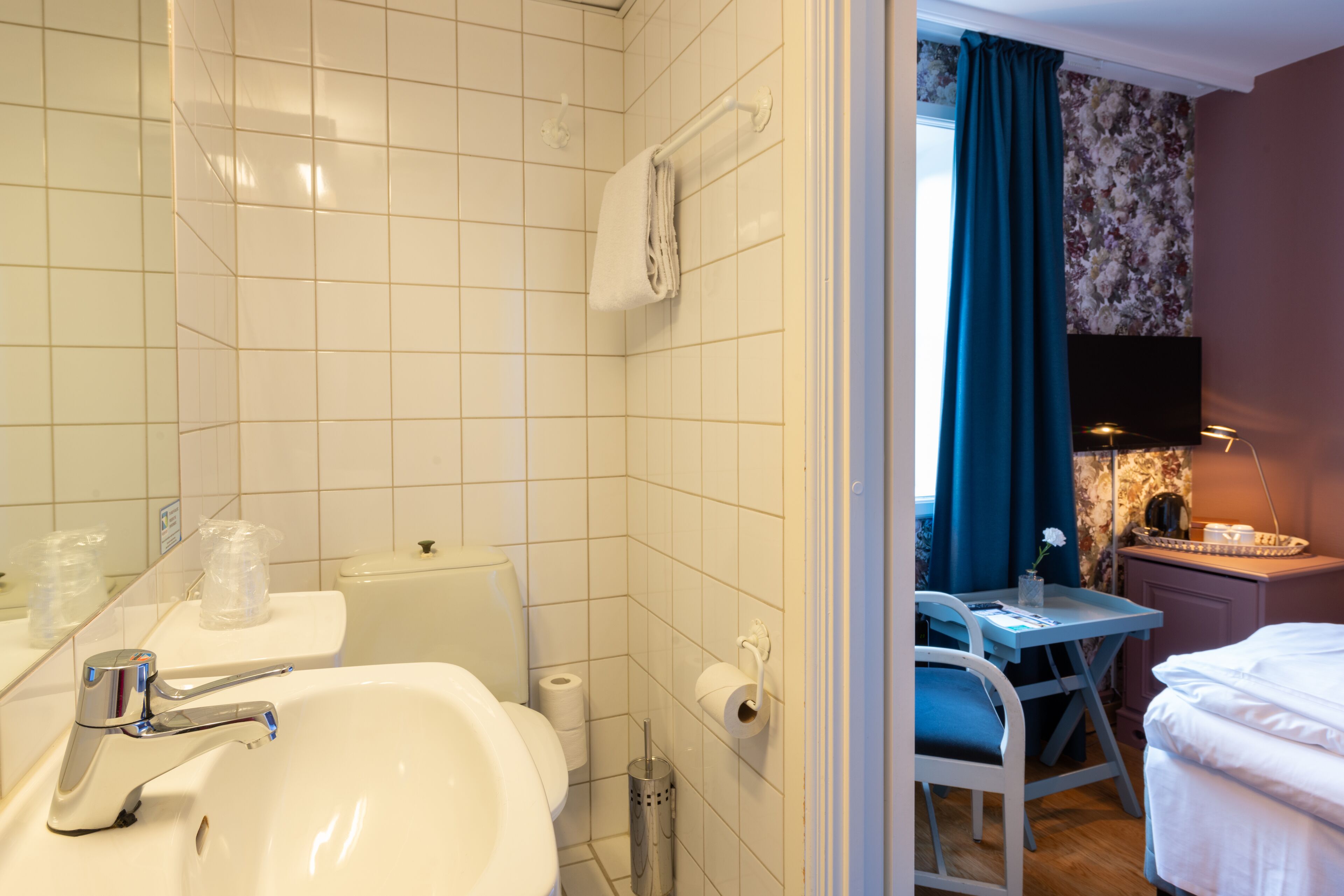 double room (mini) | 1 bedroom, pillow-top beds, soundproofing, iron/ironing board