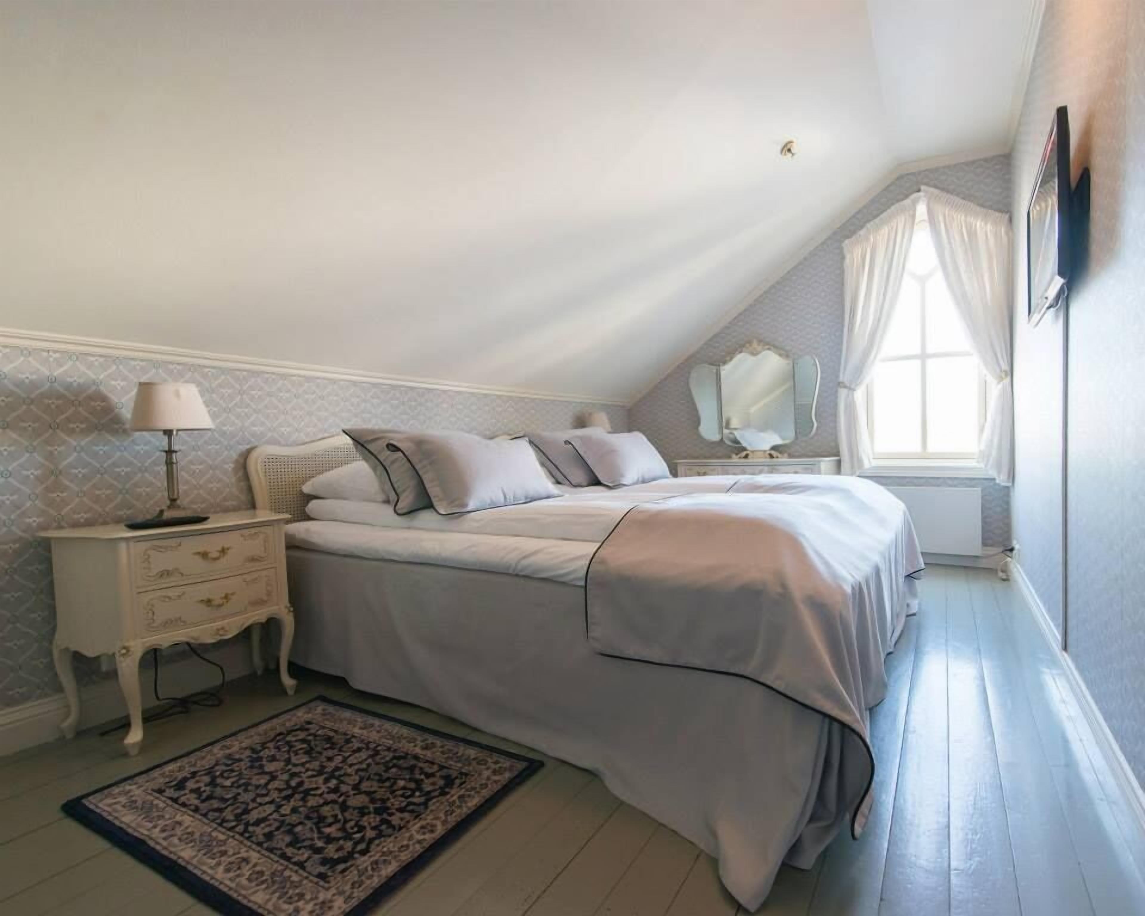 suite (hamsun) | 1 bedroom, pillow-top beds, soundproofing, iron/ironing board