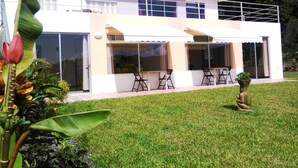 Ảnh chưa phân loại, 3 trong số 17 ảnh, nút