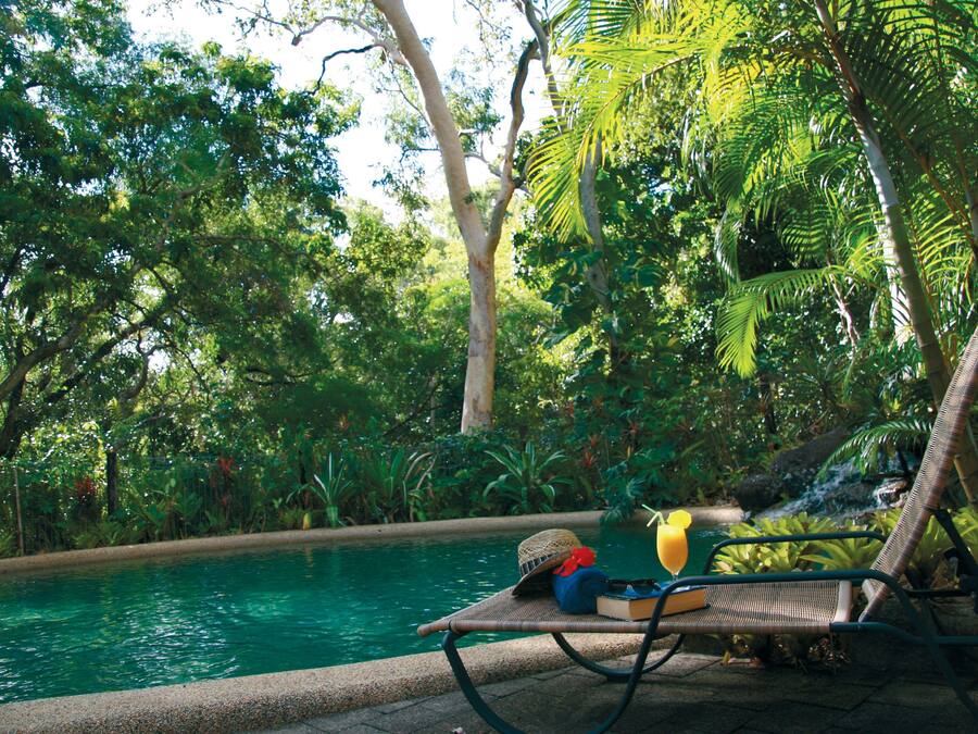 Outdoor pool, pool loungers