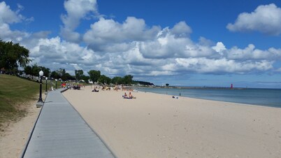 Welcome to Our Lakeview Haven: A Spacious Family Retreat in Algoma, Wisconsin