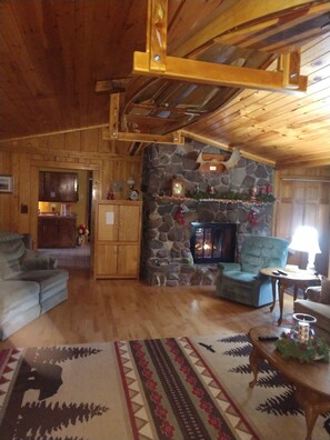 Interior - Quiet Country Log Home on three ponds.  All we overlook is the scenery.. (Parish)