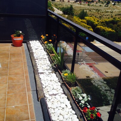 PENTHOUSE bigTerrace, Nice views, A/c Community Pool,Free WIFI-Parking.VUT 77-79