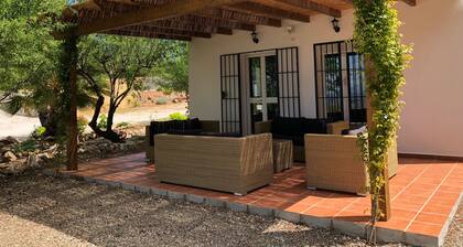 Superb, quiet property with private swimming pool (no neighbors) + various games