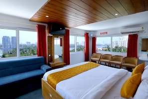 Rollaway beds, free WiFi