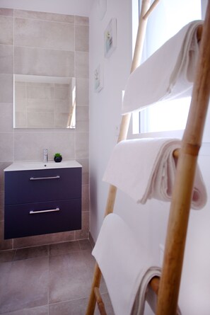 Interior - 4 * listed house with sea view and heated pool 5 minutes from the beaches (Clohars-Carnoët)
