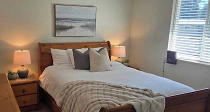 The Suite Spot is a lovely two bedroom suite in a quiet neighborhood
