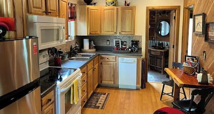 Talley's Cabins And Breakfast By Dale Hollow Lake.. Right Where You Want To Be!