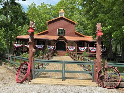 Talley's Cabins By Dale Hollow Lake.. Right Where You Want To Be!