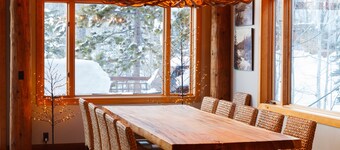 5 Bed/5.5 Bath Ski-in Ski-out Lodge On Granite Ridge