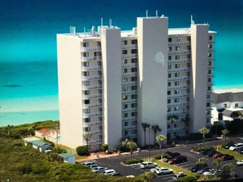 11th Floor Gulf Front....Private Beach.......Book A Vacay ASAP!!!