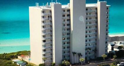 11th Floor Gulf Front....Private Beach.......Book A Vacay ASAP!!!