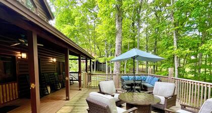 Cozy tilava 4 makuuhuoneen mökki sijaitsee 2 kilometrin päässä Fall Creek Falls