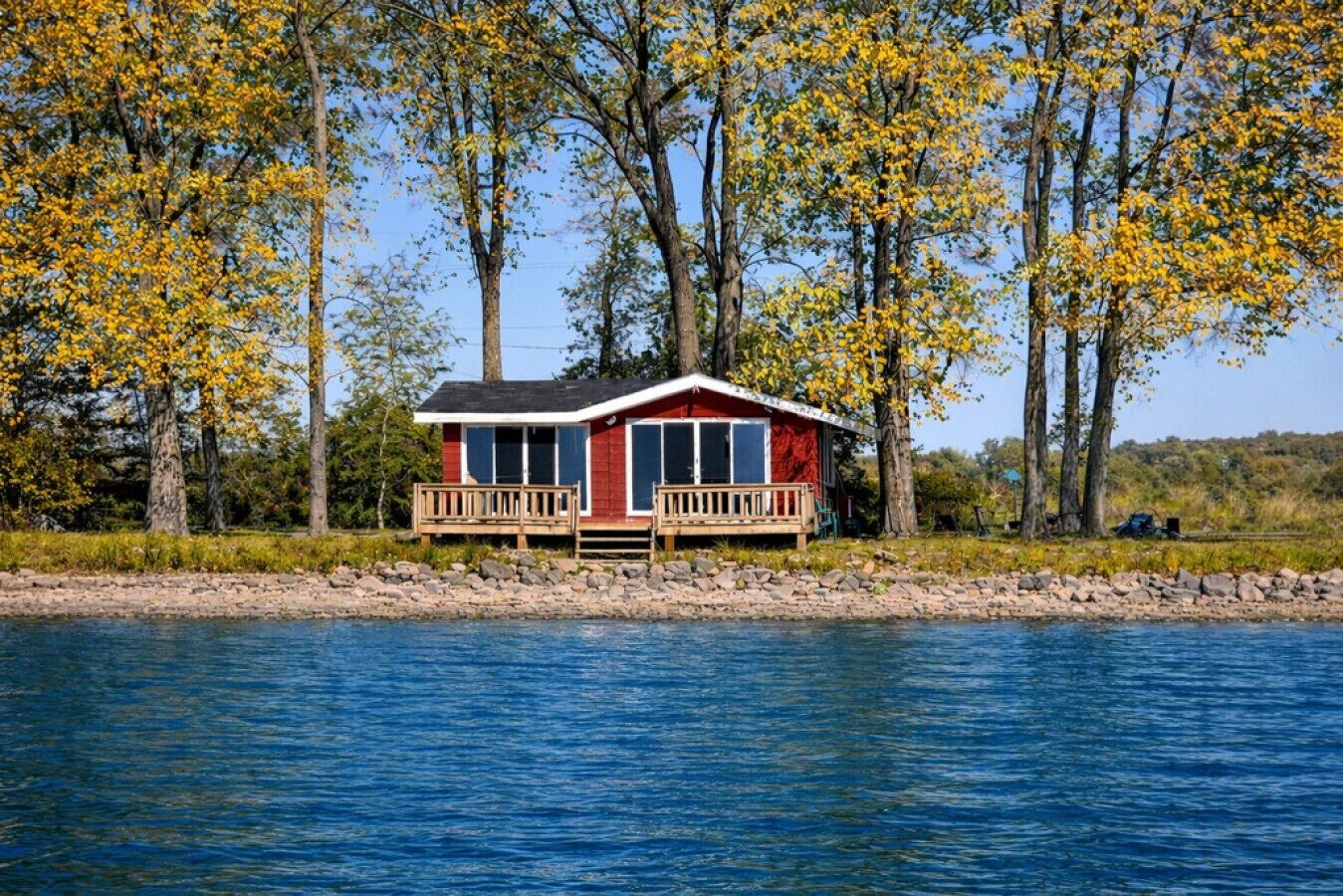 The Sandbanks Beach Cottage - Waterfront- Sand Beach - PEC