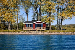 Exterior - Sandbanks Beach Cottage | Rare Sandy Beach |West Lake | Prince Edward County | Free Pontoon Boat (Prince Edward)