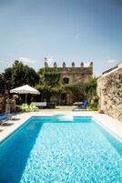 Piscina externa sazonal