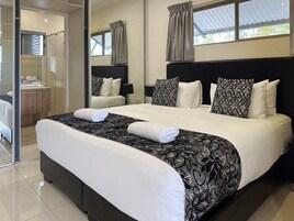 Lägenhet - 1 sovrum | Mörkläggningsgardiner, ljudisolering och strykjärn/strykbräda