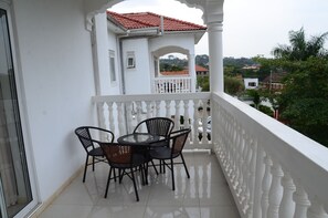Royal-Apartment, 2 Schlafzimmer, mit Bad | Balkon
