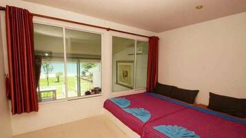 3-Bedroom Villa | Terrace/patio