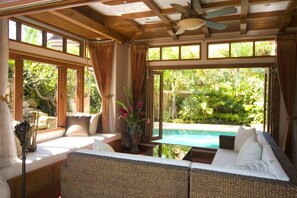 Symphony Pool Villa (4-Bedroom)  | Living room | Flat-screen TV - Symphony Pool Villa Pattaya (Pattaya)