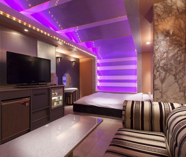 Deluxe Suite, 1 Bedroom, Sauna | 1 bedroom, free WiFi, bed sheets - HOTEL G7 - Adults Only (Tokyo)