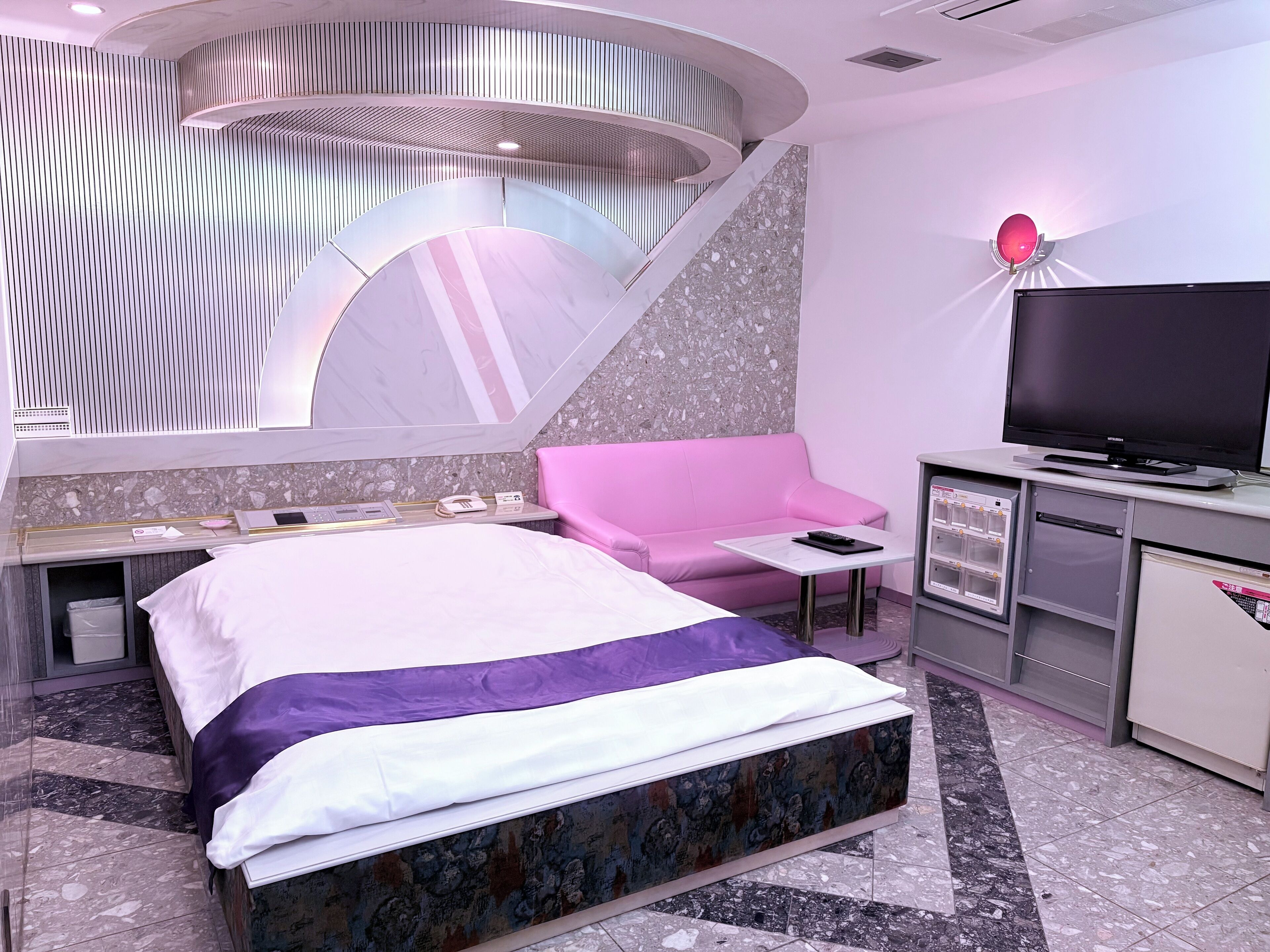 Deluxe Suite, 1 Bedroom, Sauna | 1 bedroom, free WiFi, bed sheets