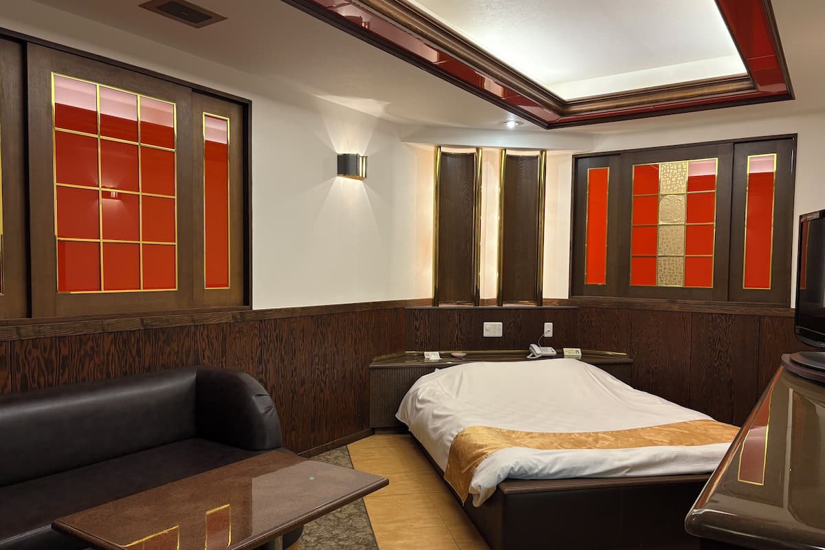 Basic Room, 1 Bedroom, Refrigerator & Microwave