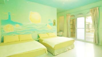 Comfort-herbergi fyrir fjóra | Skrifborð, myrkratjöld/-gardínur, ókeypis þráðlaus nettenging, rúmföt