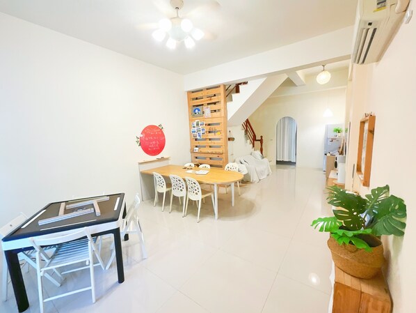 ロビー応接スペース