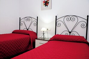 2 bedrooms, bed sheets