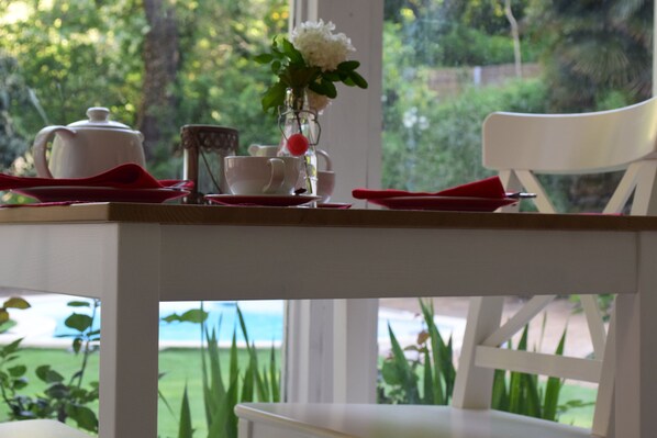 Dagelijks continentaal ontbijt inbegrepen