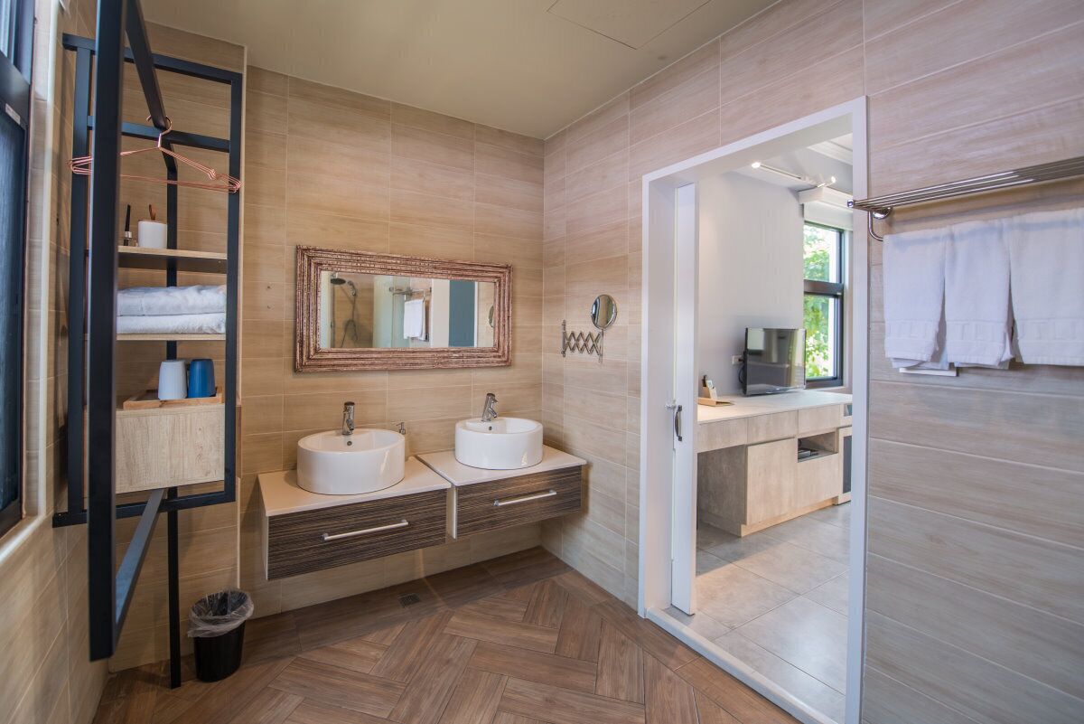 standard quadruple room | bathroom | separate bathtub and shower, free toiletries, hair dryer, slippers