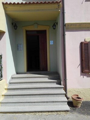 Exterior - La Maddalena 3 - Tra Tentro e Caprera (La Maddalena)