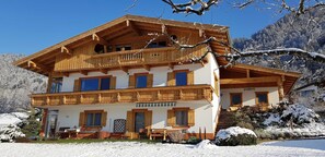 Unclassified image, 5 of 19, button