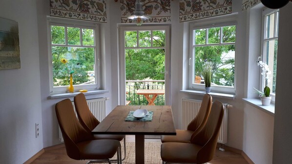 Unclassified image, 1 of 19, button