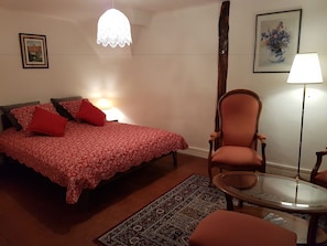 1 bedroom, desk, iron/ironing board, free cots/infant beds - Le Clos Sainte Helene (Glos-sur-Risle)