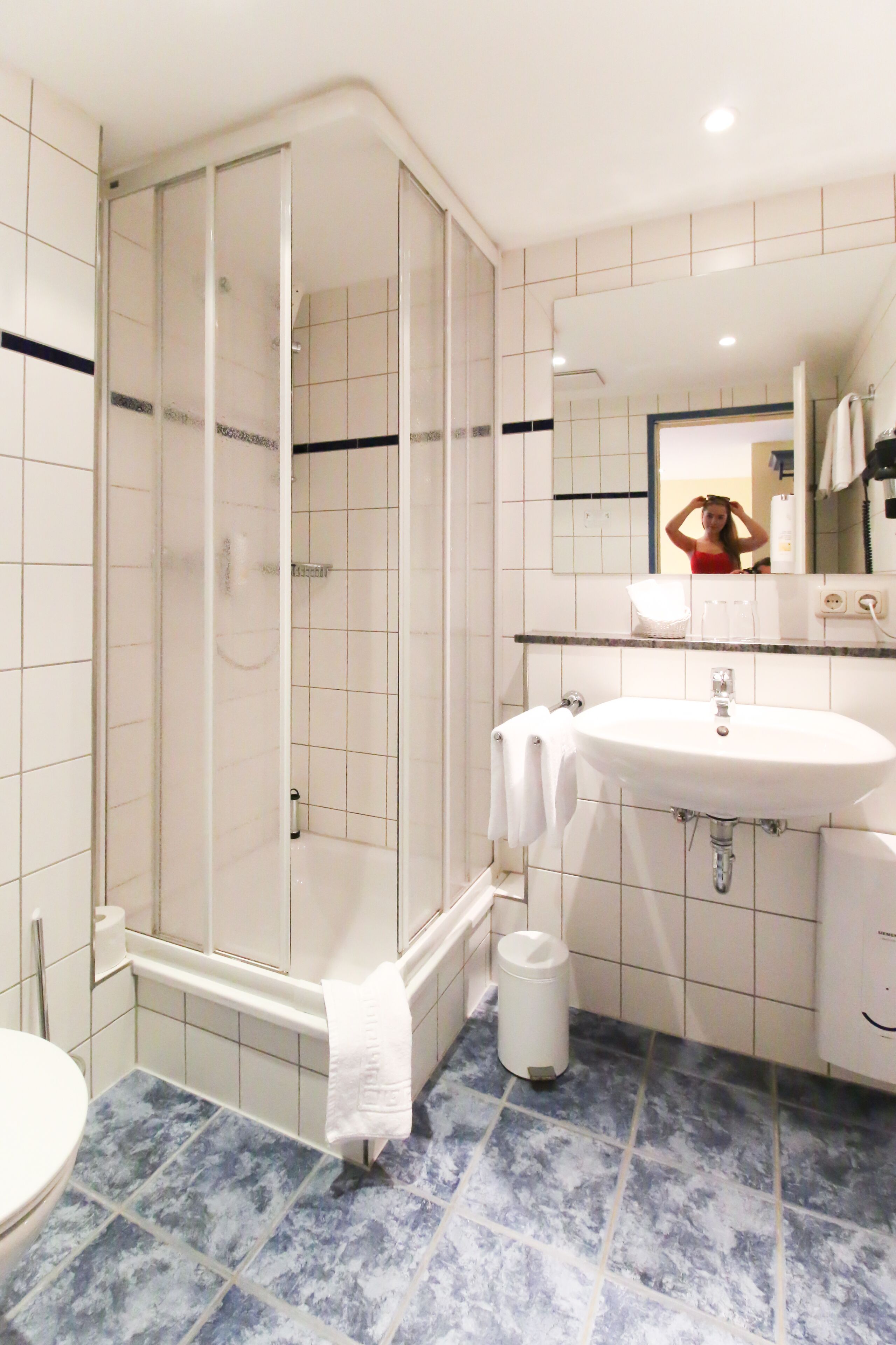 flat-screen tv, books