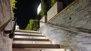 Ngoại thất