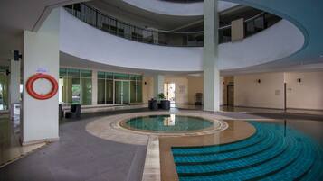 Royal Studio | Pool | Indoor pool