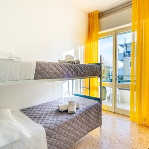 In-room safe, free WiFi - Hotel Viscount (Riccione)