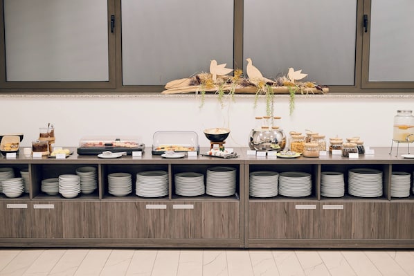 Free daily buffet breakfast - Hotel Park (Cakovec)